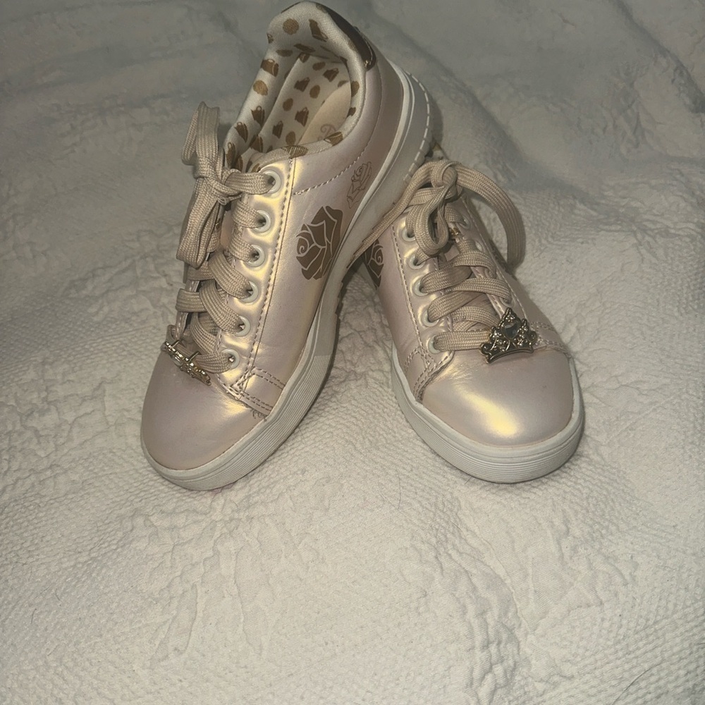 Disney princess Cream and Gold
Sneakers